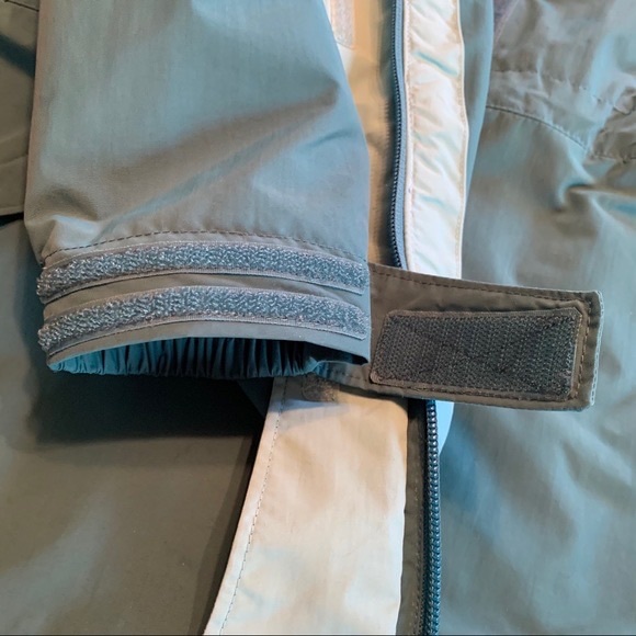 L.L. Bean Full Zip Hooded Jacket 4 Zip Pockets - Picture 13 of 16